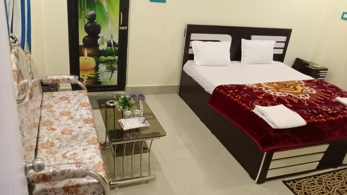 Modhubon Agro Tourism Hotel Bolpur Buitenkant foto