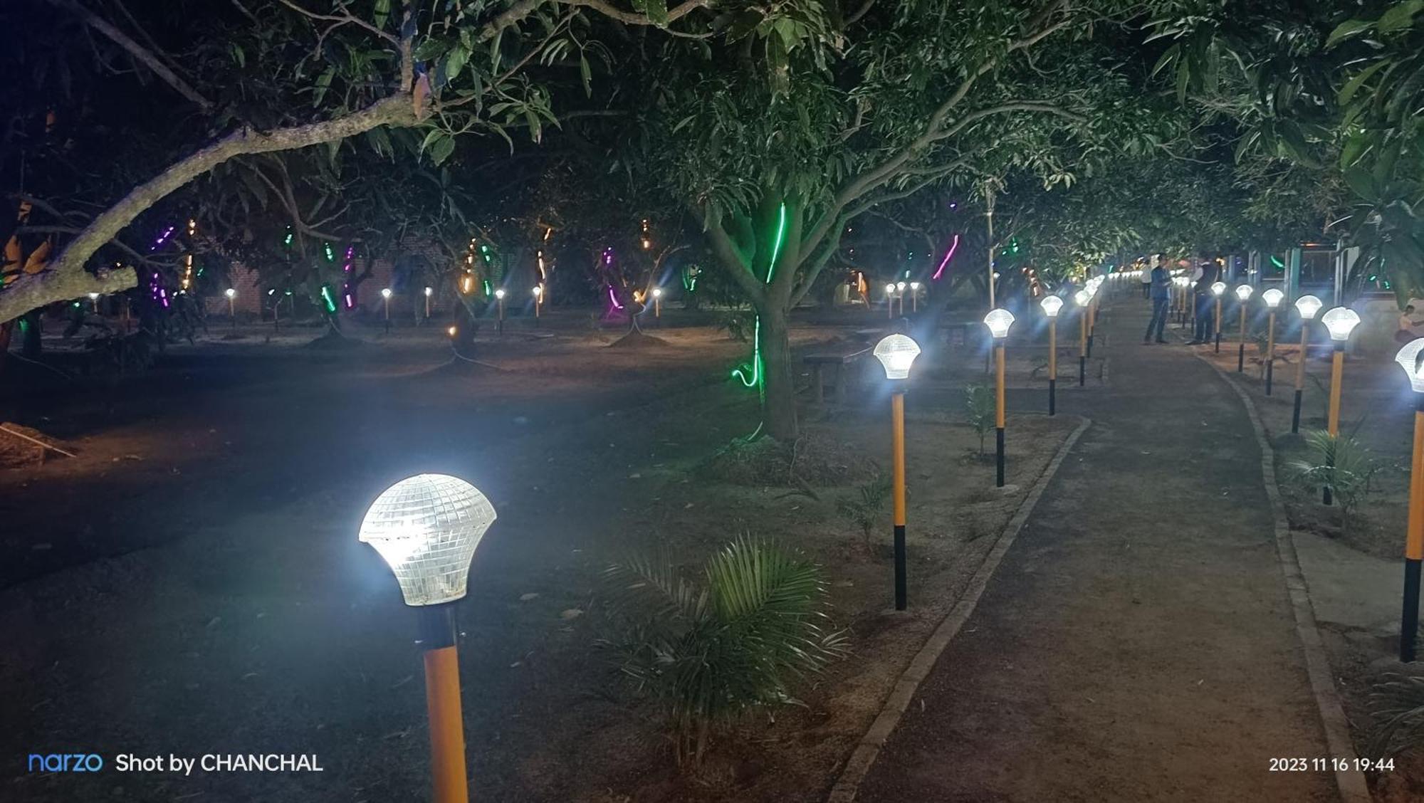 Modhubon Agro Tourism Hotel Bolpur Buitenkant foto