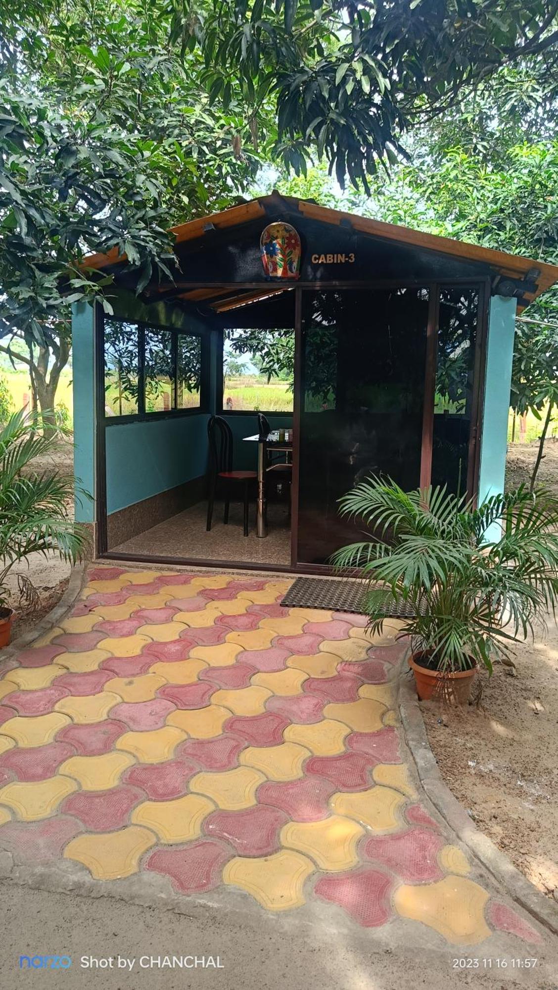Modhubon Agro Tourism Hotel Bolpur Buitenkant foto