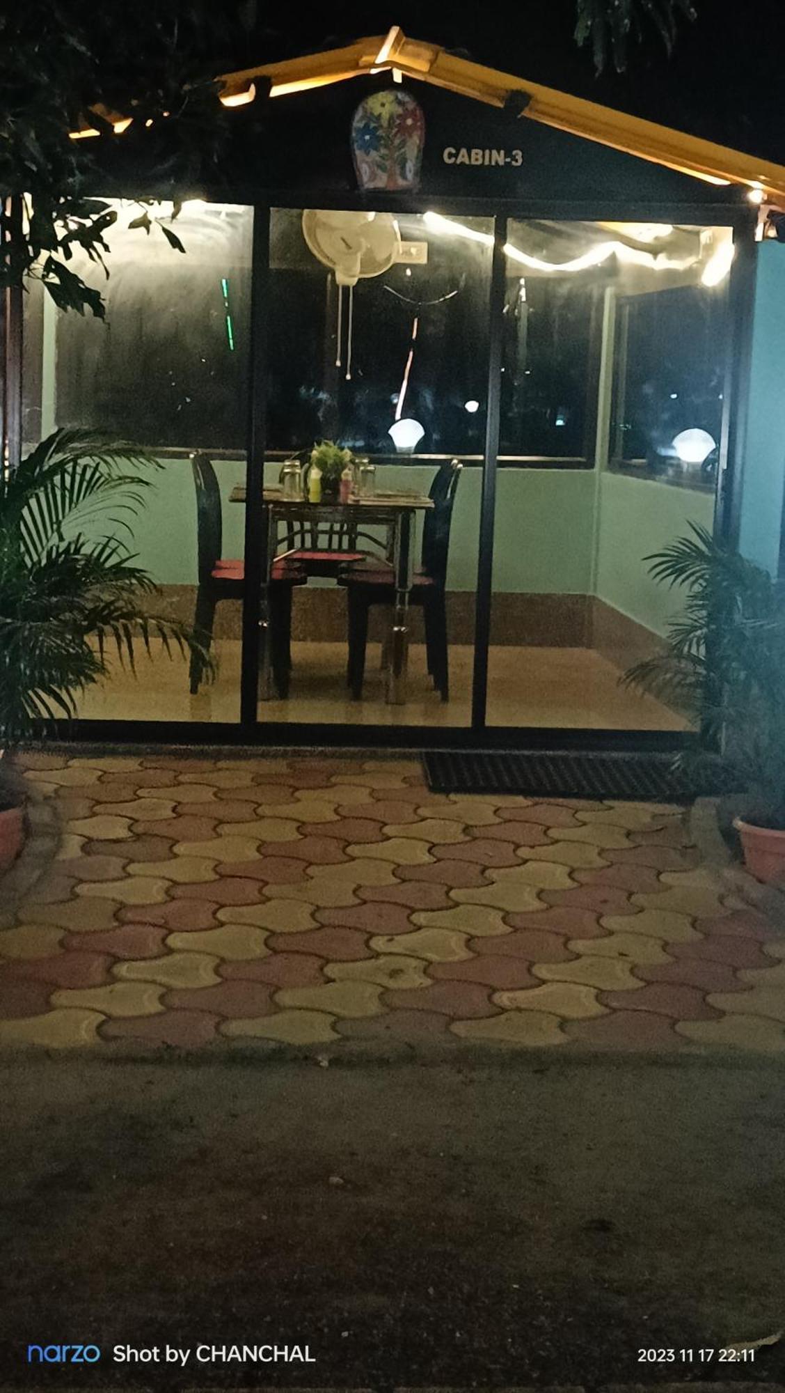 Modhubon Agro Tourism Hotel Bolpur Buitenkant foto