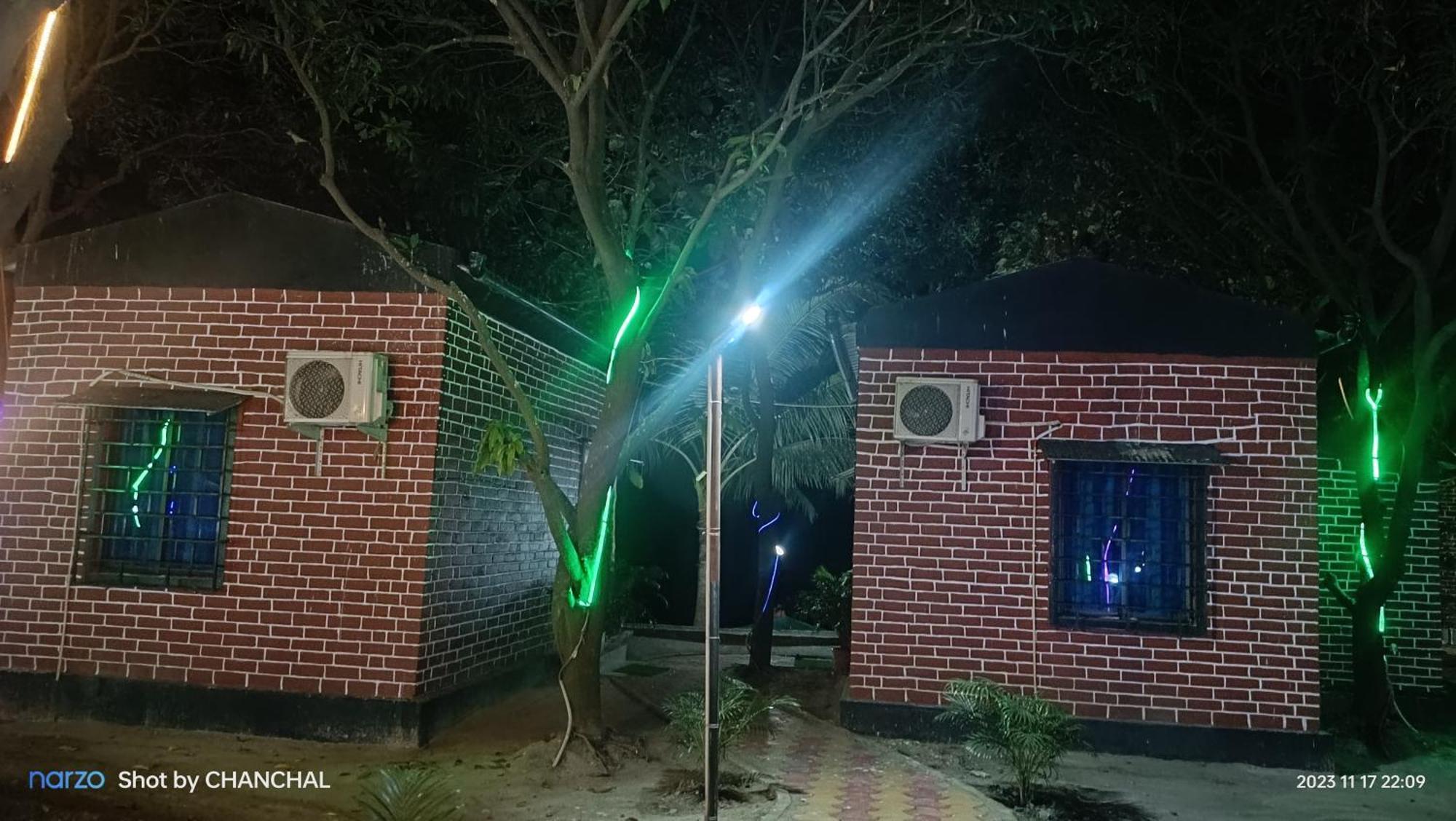 Modhubon Agro Tourism Hotel Bolpur Buitenkant foto